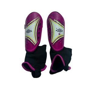 Umbro Girls Soccer Shin Guards - Size Medium